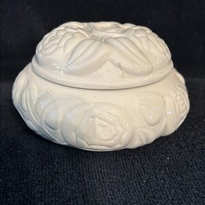 Vintage Germaine Monteil White Floral Ceramic Vanity or Trinket Box